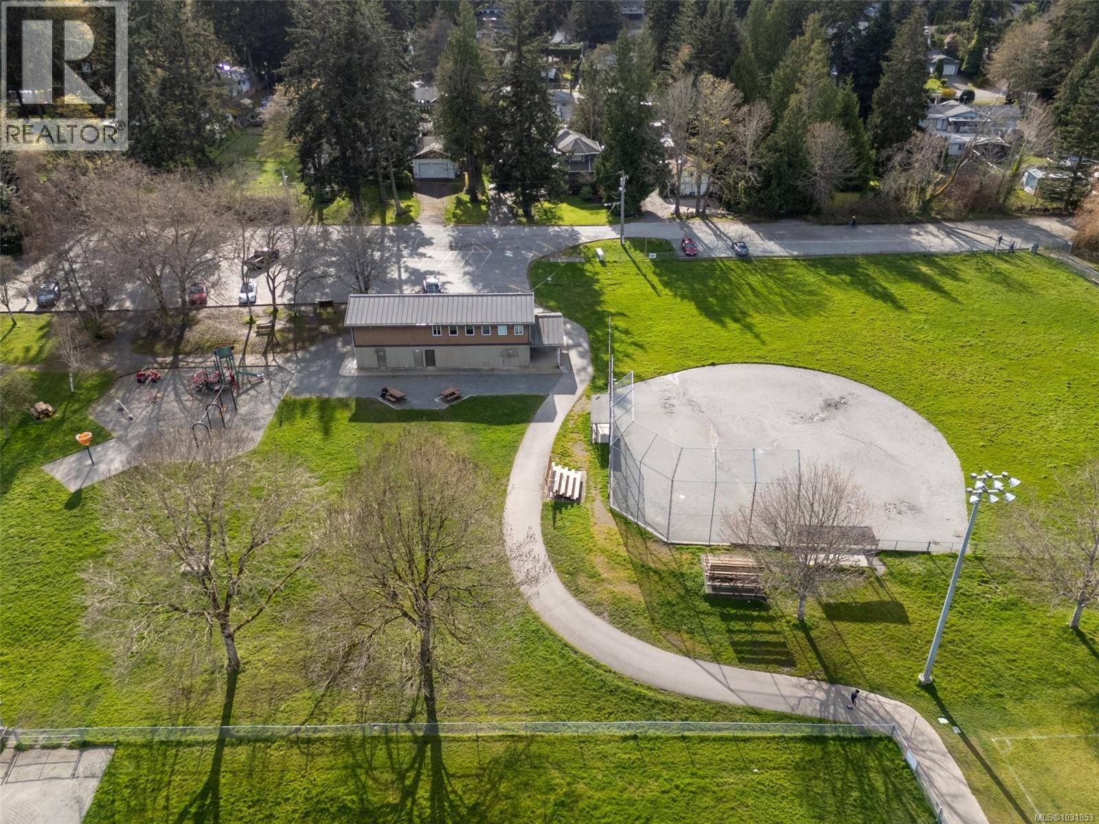 #206 5110 CORDOVA BAY RD - 58