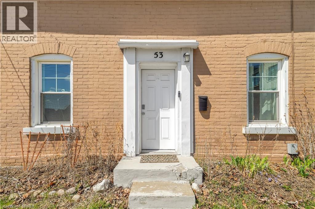 51 JARVIS Street, Brantford, Ontario N3T4A9 - Photo 2