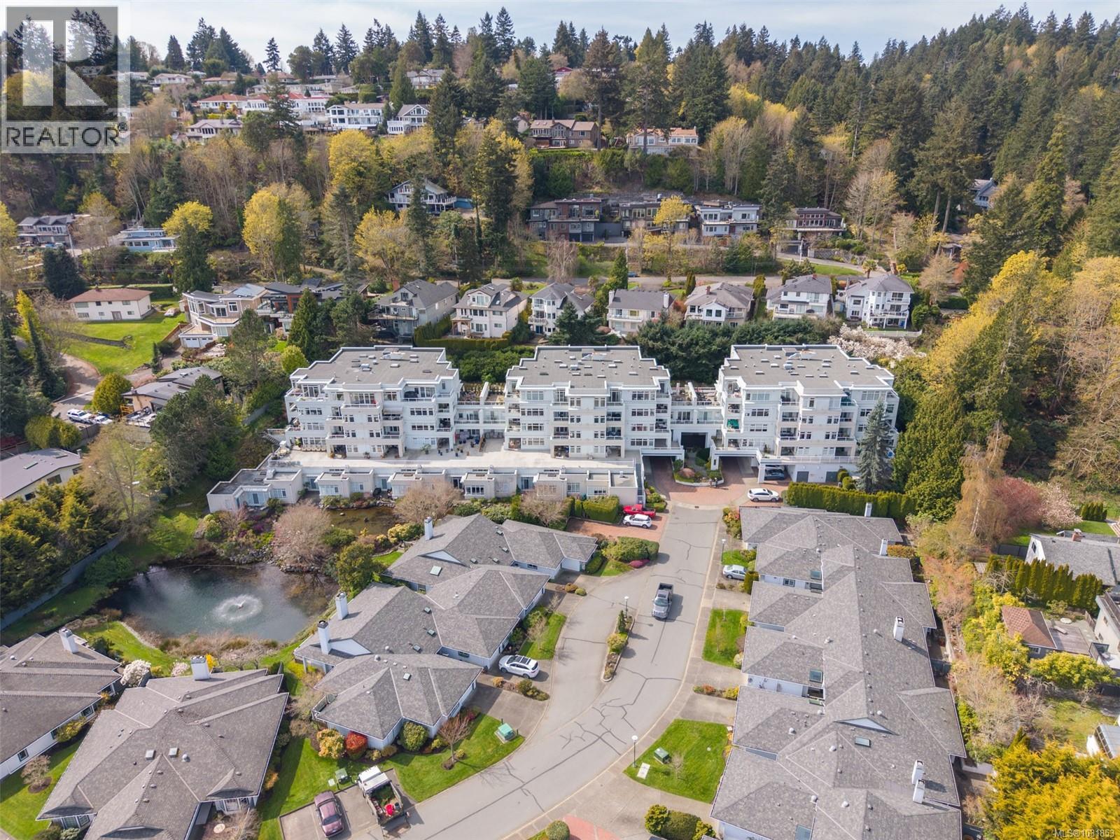 #206 5110 Cordova Bay Rd - 43