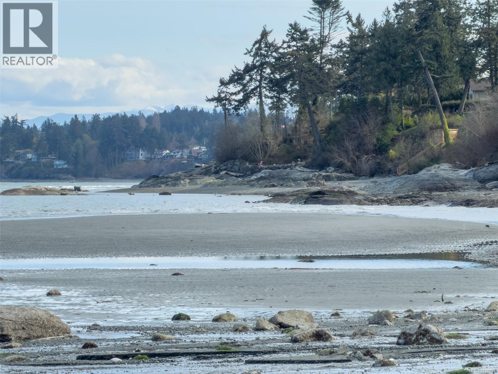 #206 5110 CORDOVA BAY RD - 67