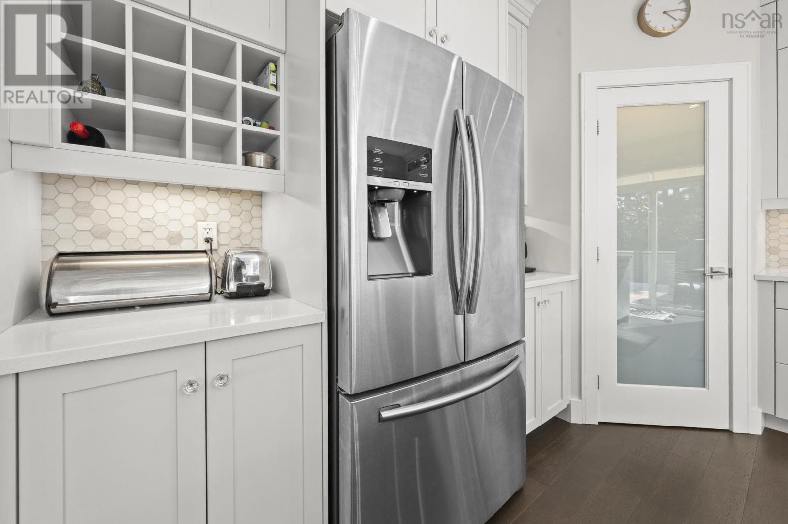 Property 14 of 41 of 220 Maple Grove Avenue