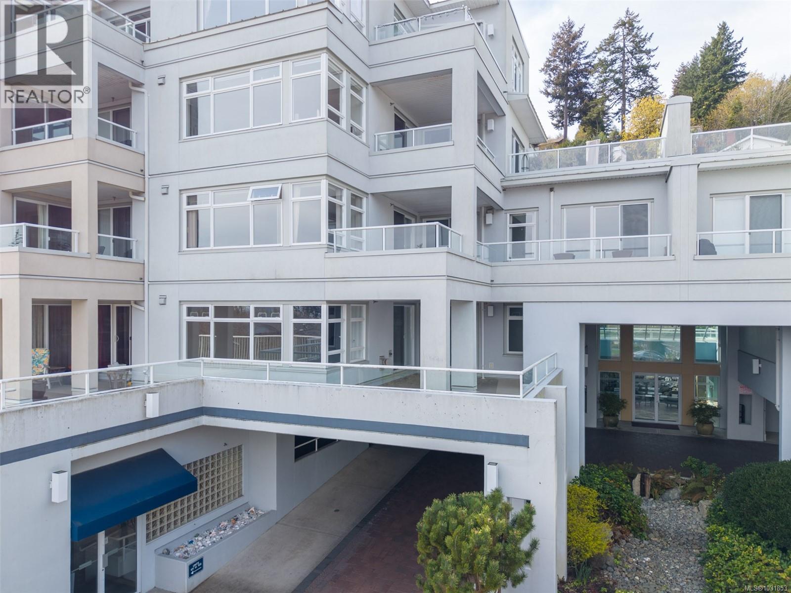 #206 5110 Cordova Bay Rd - 8