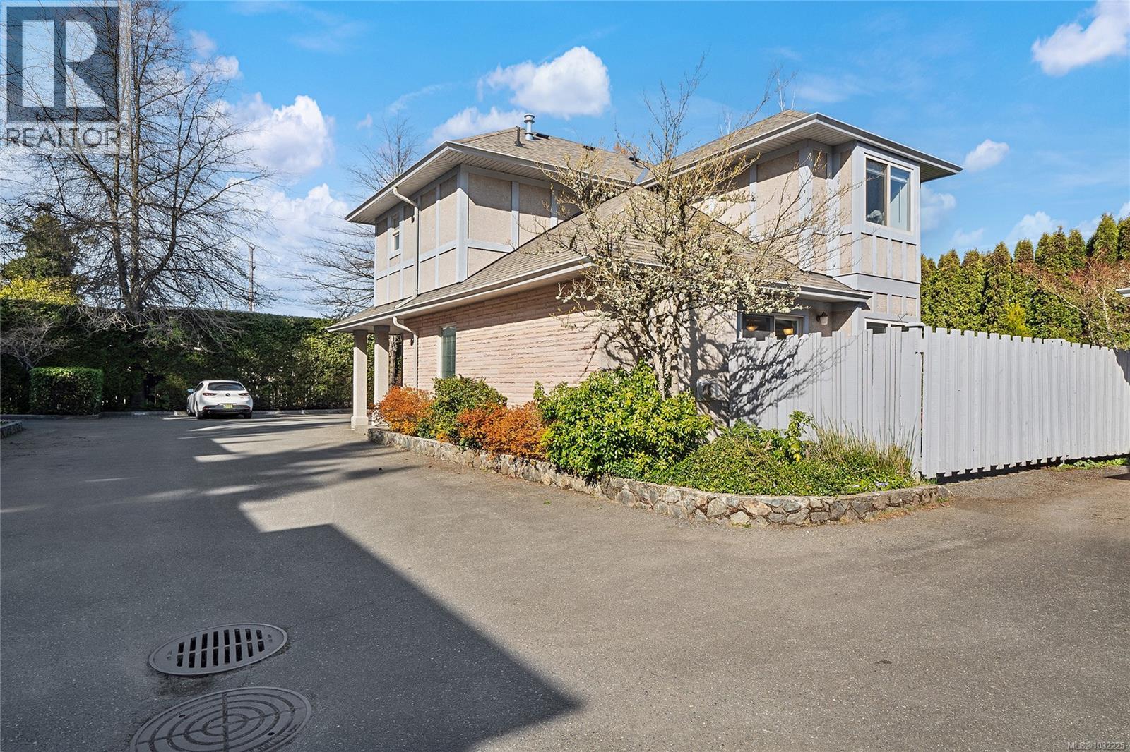 #5 1809 McKenzie Ave - 2