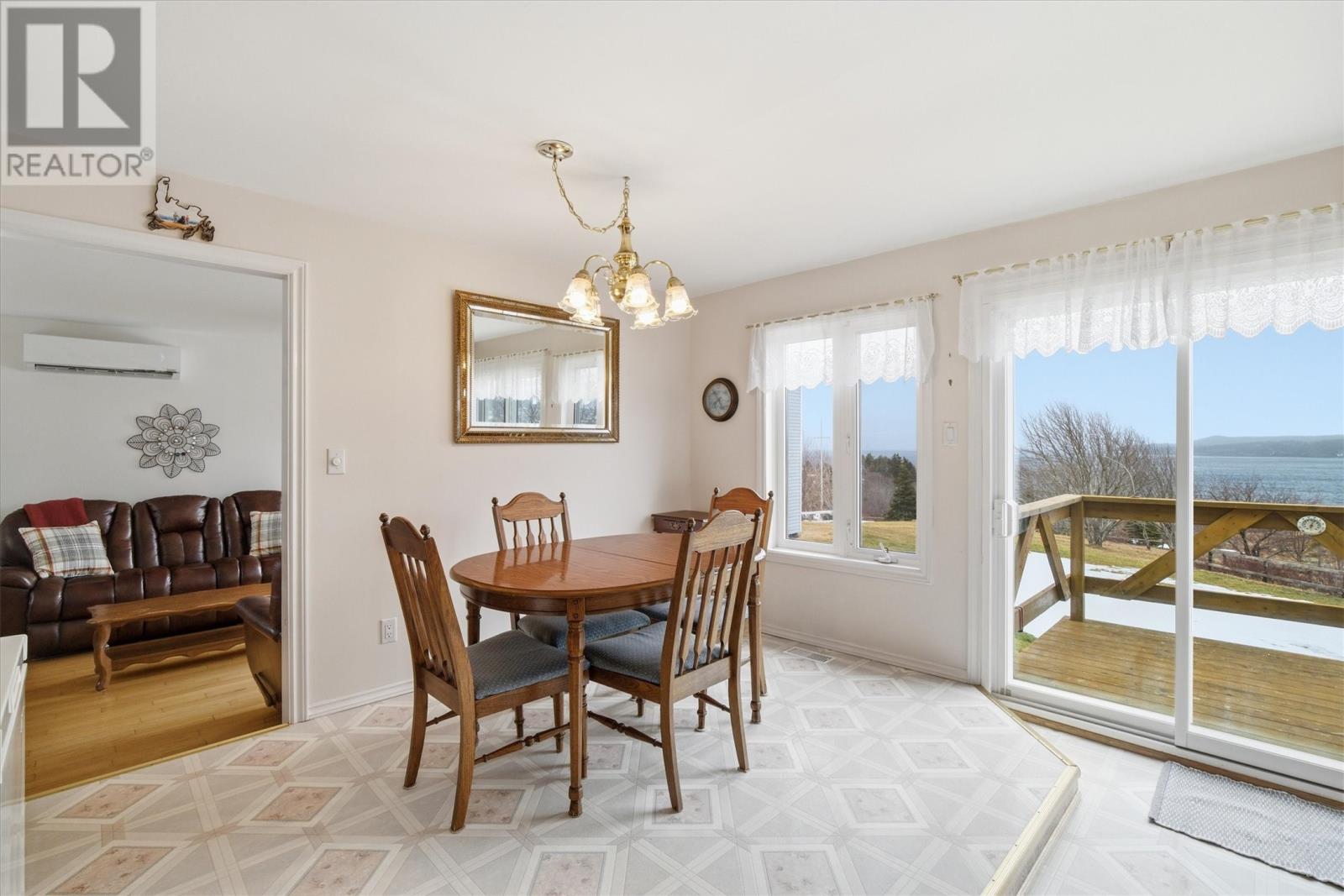 100 Harbour Road — photo 8