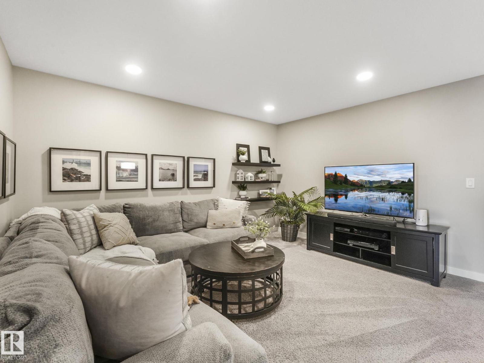 22139 80 AV NW - 33