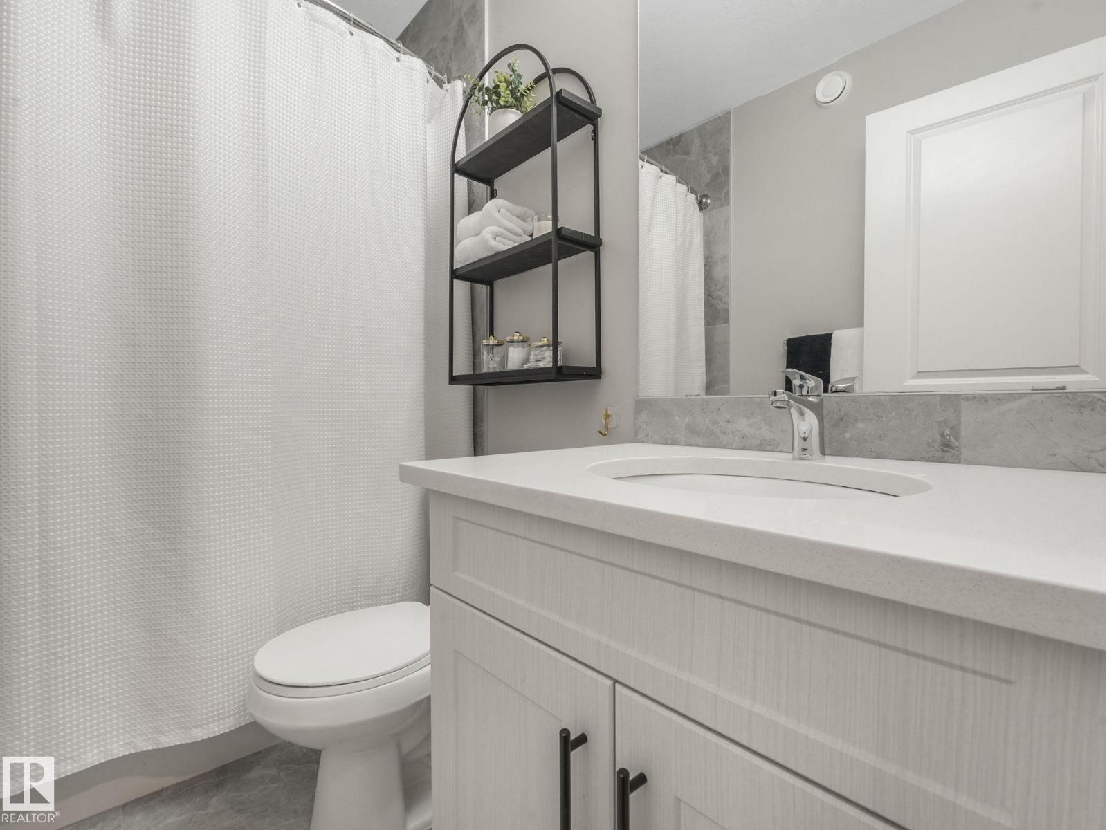 22139 80 AV NW - 43