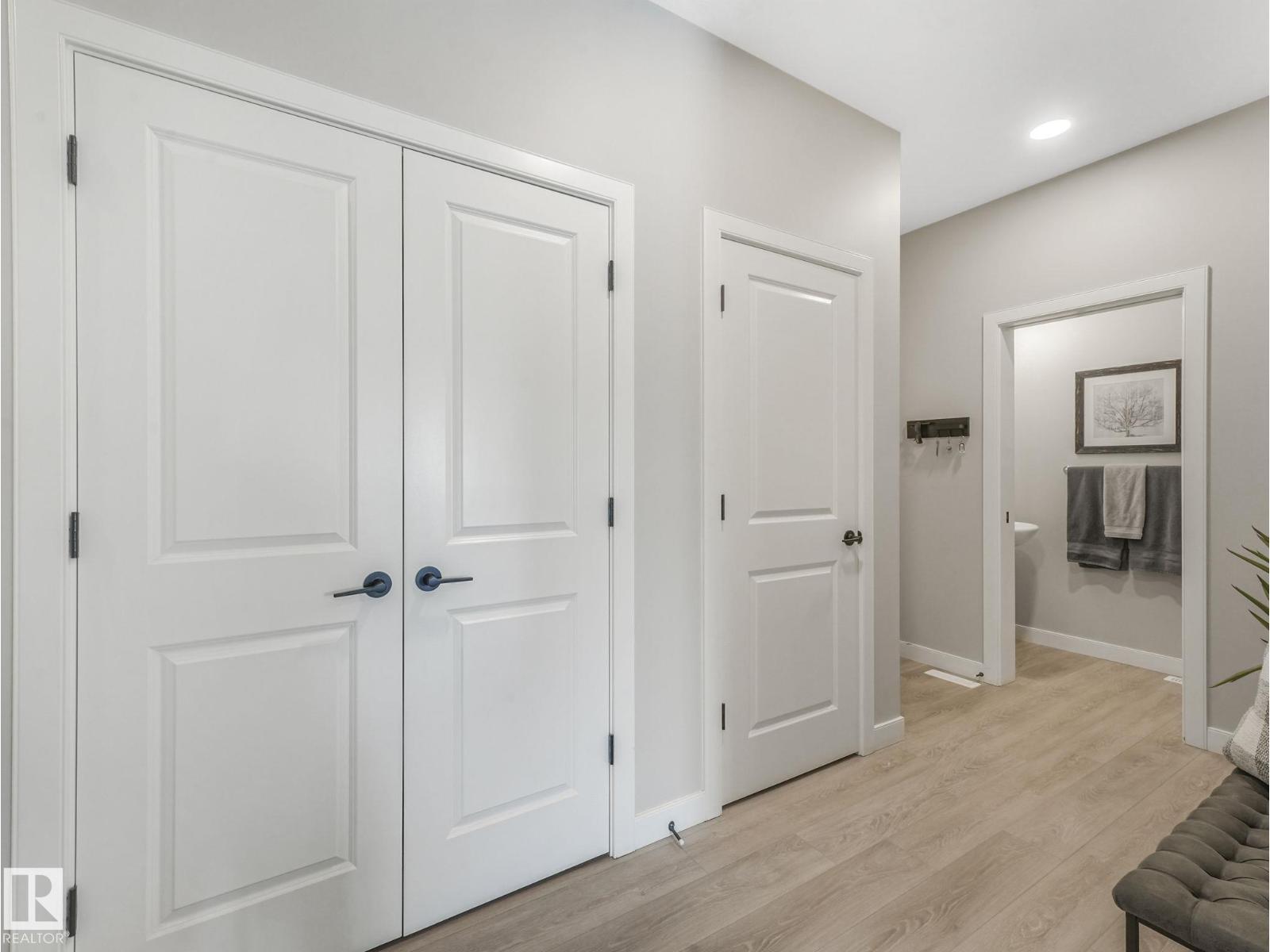 22139 80 AV NW - 5
