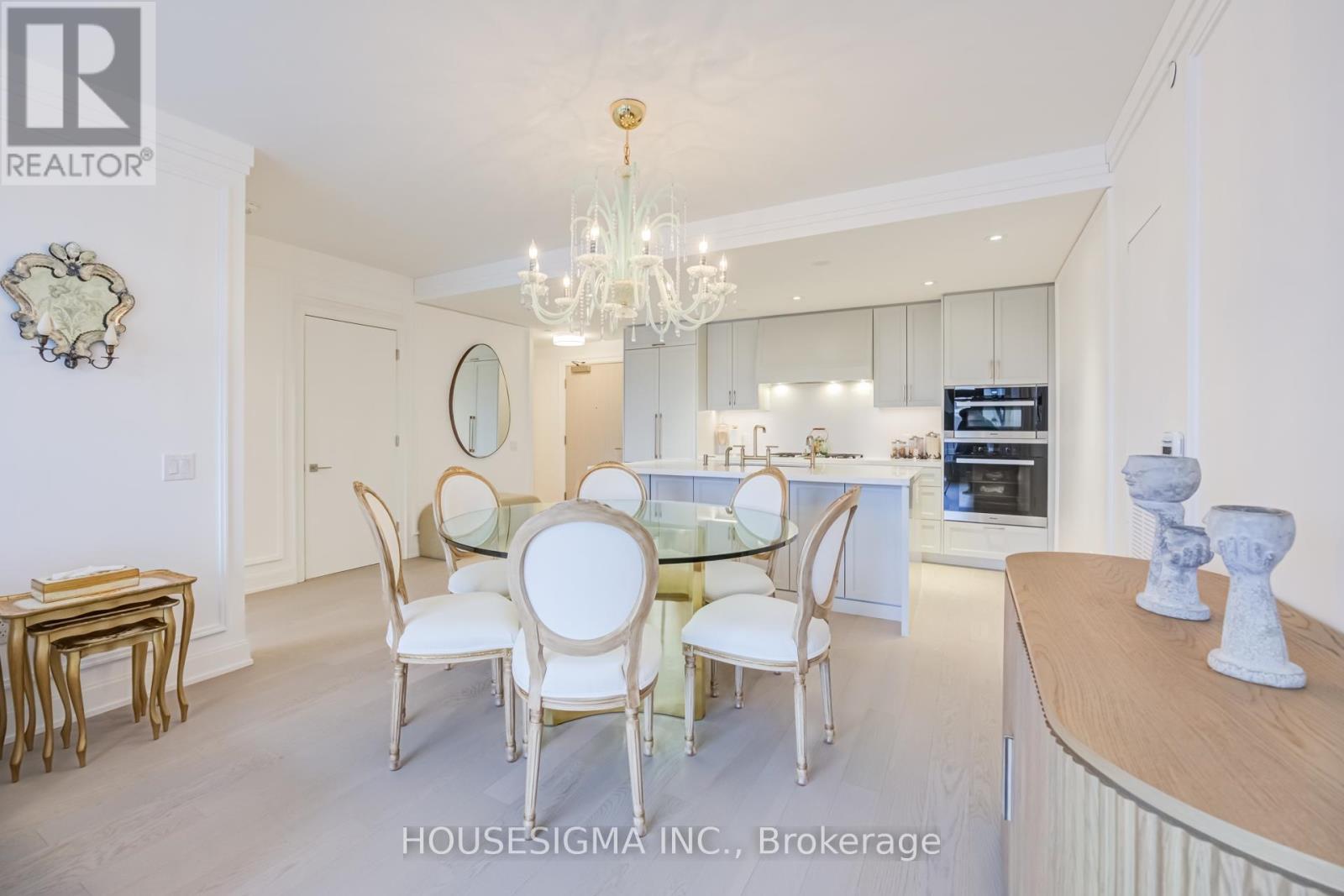 #406 1 STRATHGOWAN AVENUE - 19