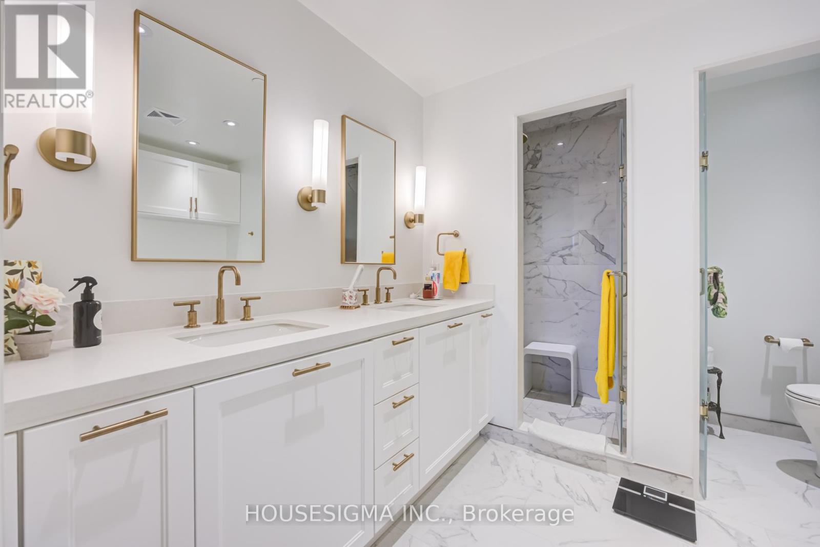 #406 1 STRATHGOWAN AVENUE - 37