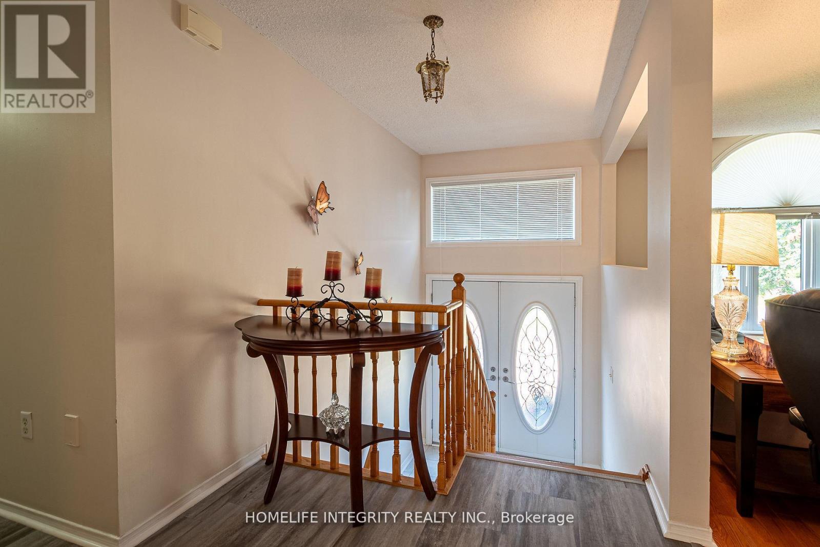 37 BROUWER CRESCENT - 9