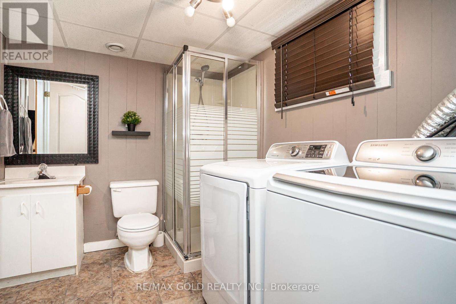 53 DAVENPORT CRESCENT — photo 35