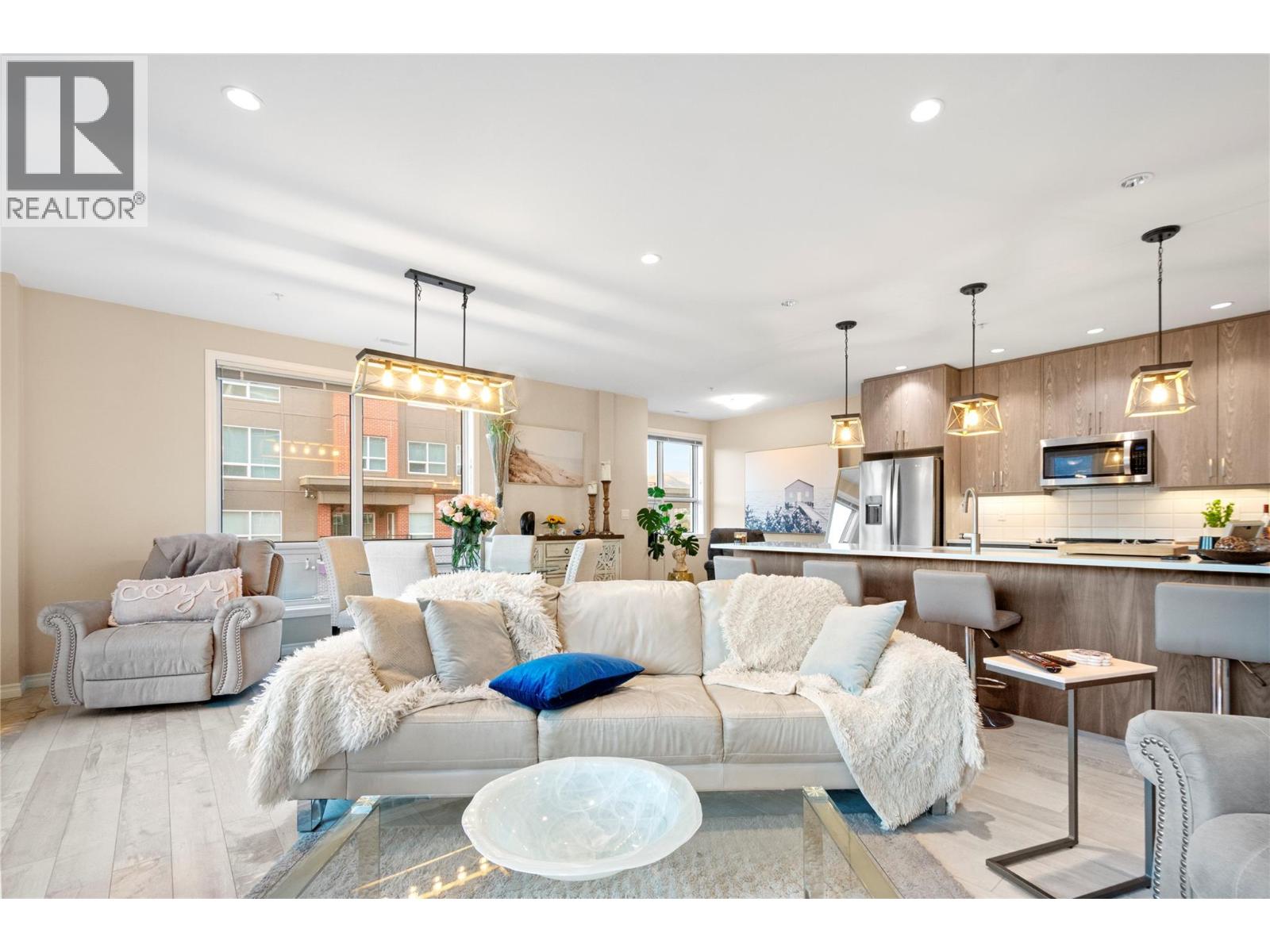 3388 SKAHA LAKE Road Unit# 1002, Penticton