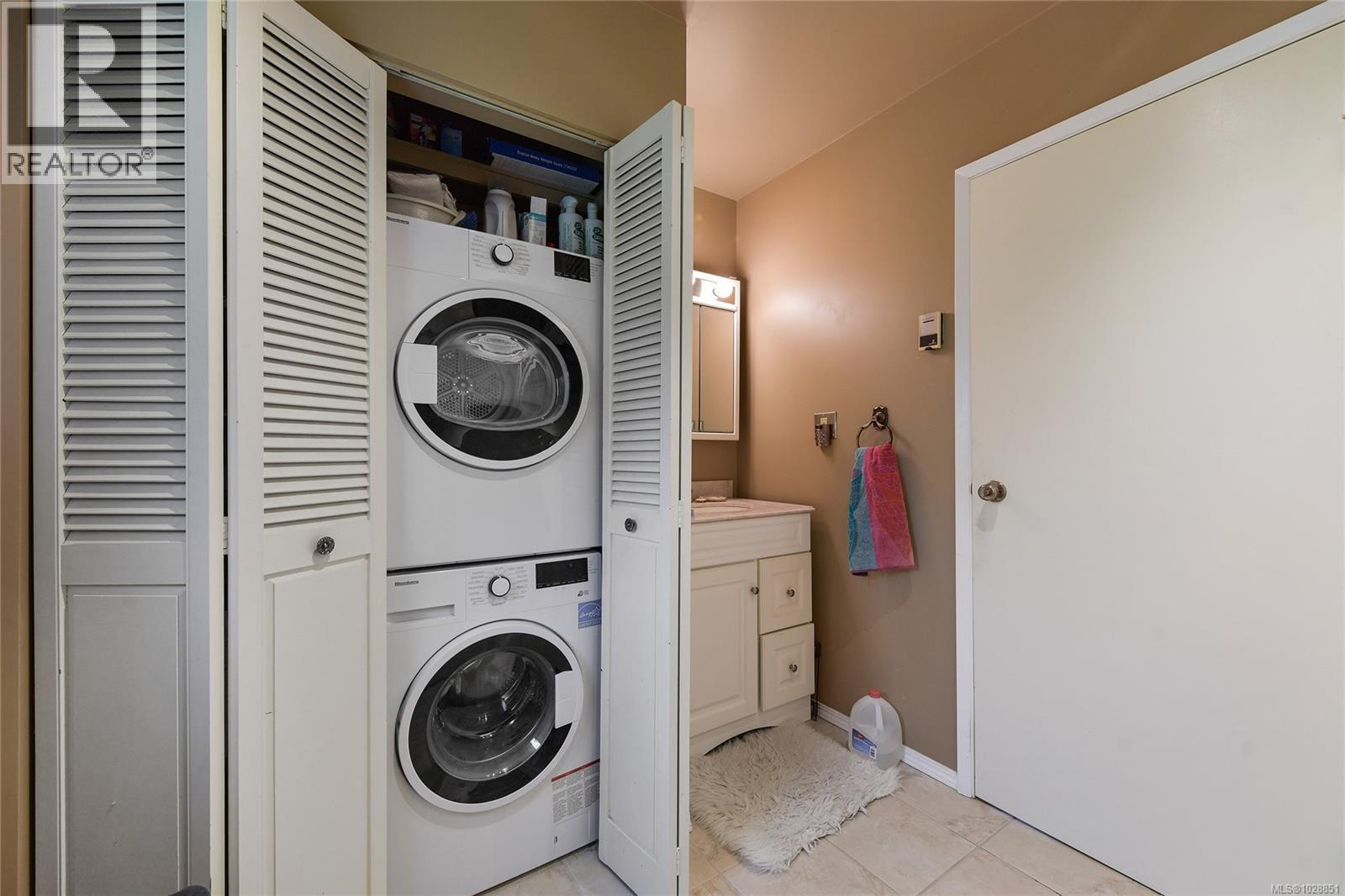 506 Arbutus Dr - 22