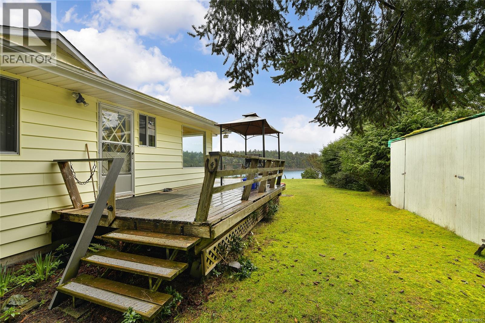 506 Arbutus Dr - 8