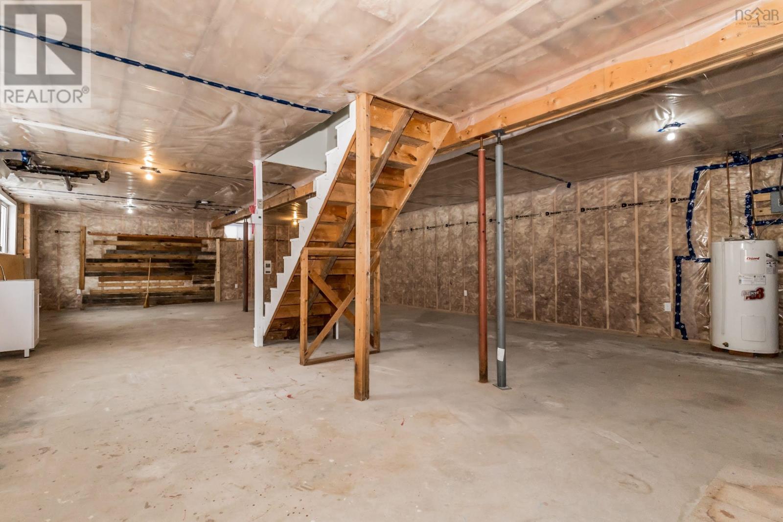 Property 37 of 50 of 1685 Highway 201