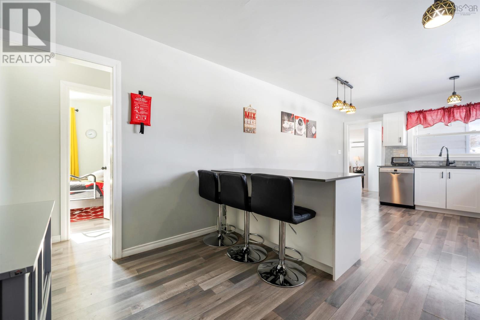 Property 19 of 48 of 8 Smith Avenue