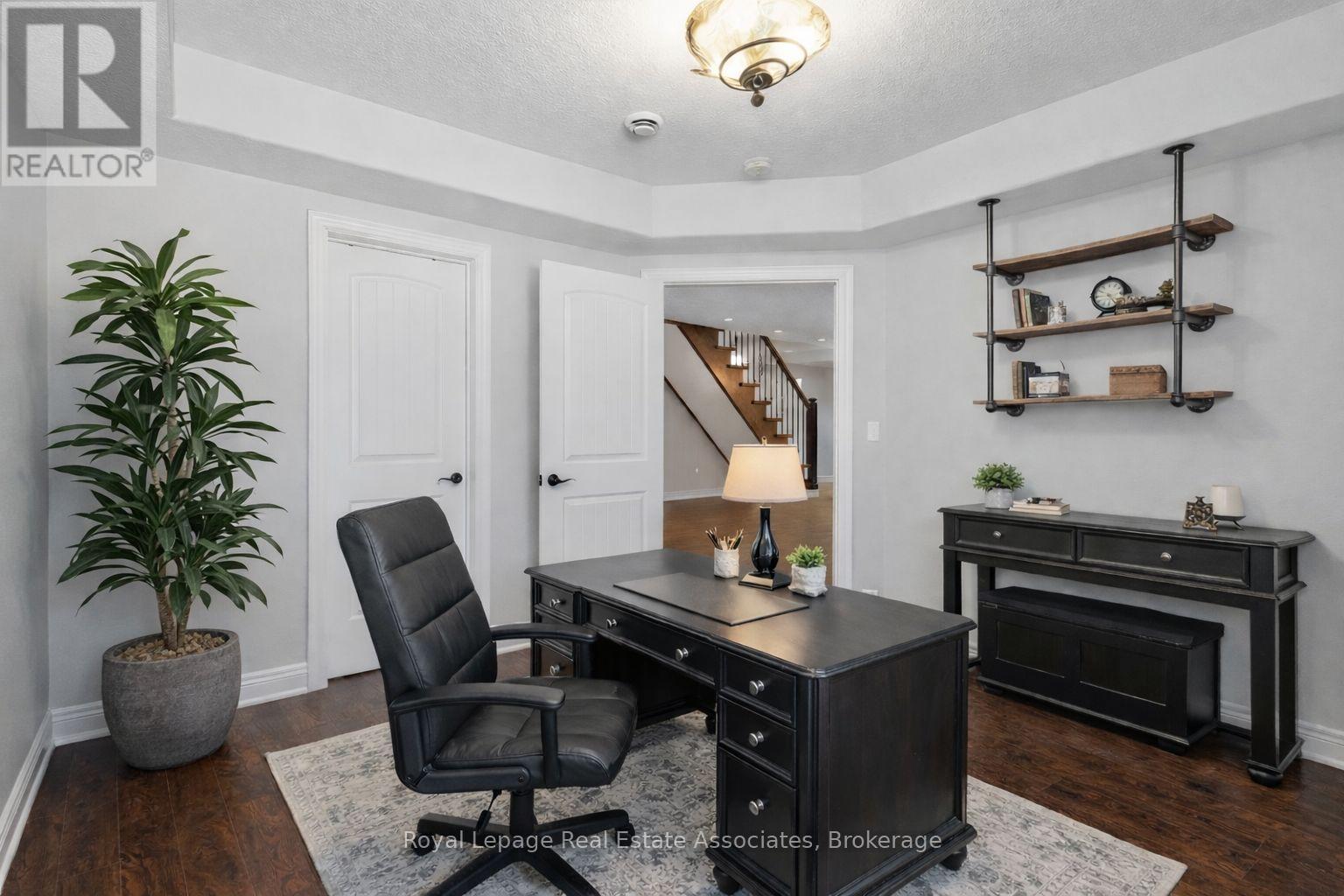100 CHESSWOOD TRAIL - 35