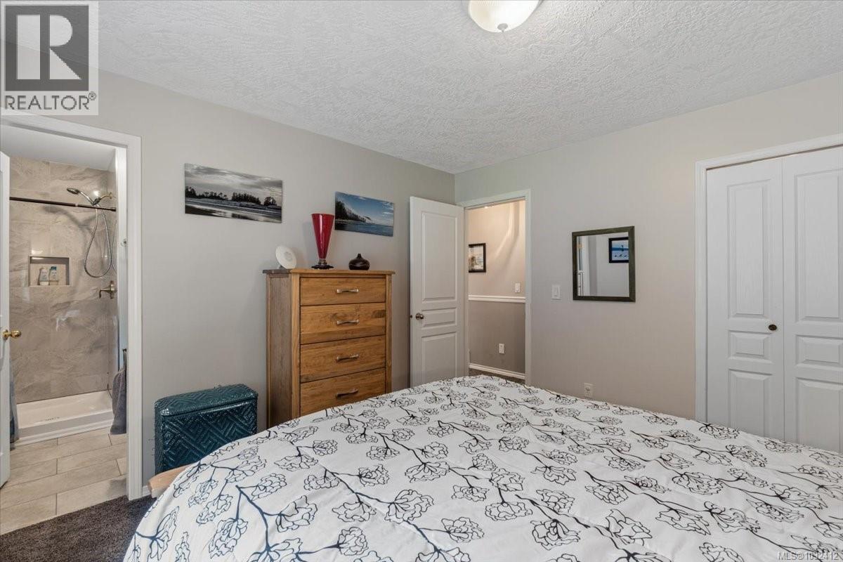 751 Dogwood Rd - 13