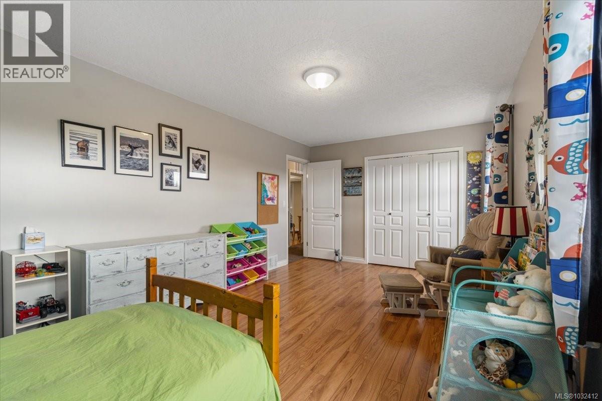751 Dogwood Rd - 16