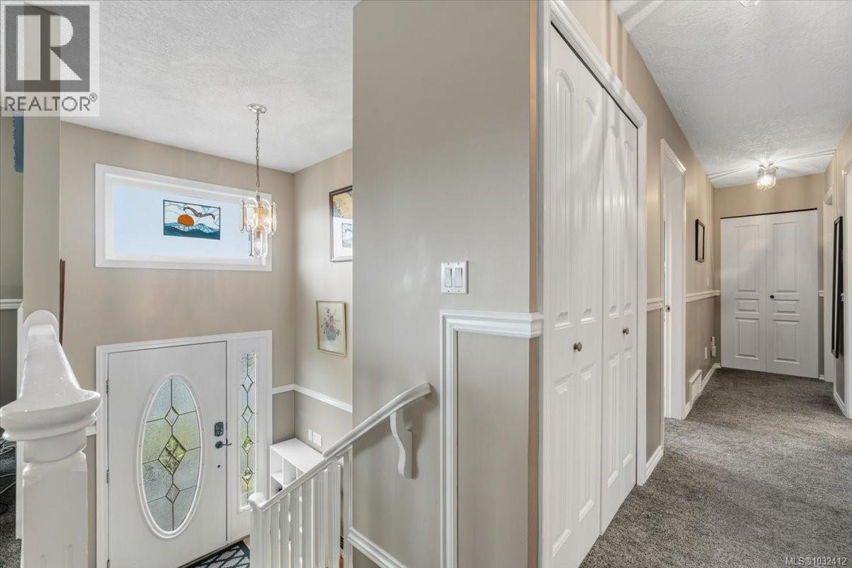 751 Dogwood Rd - 18