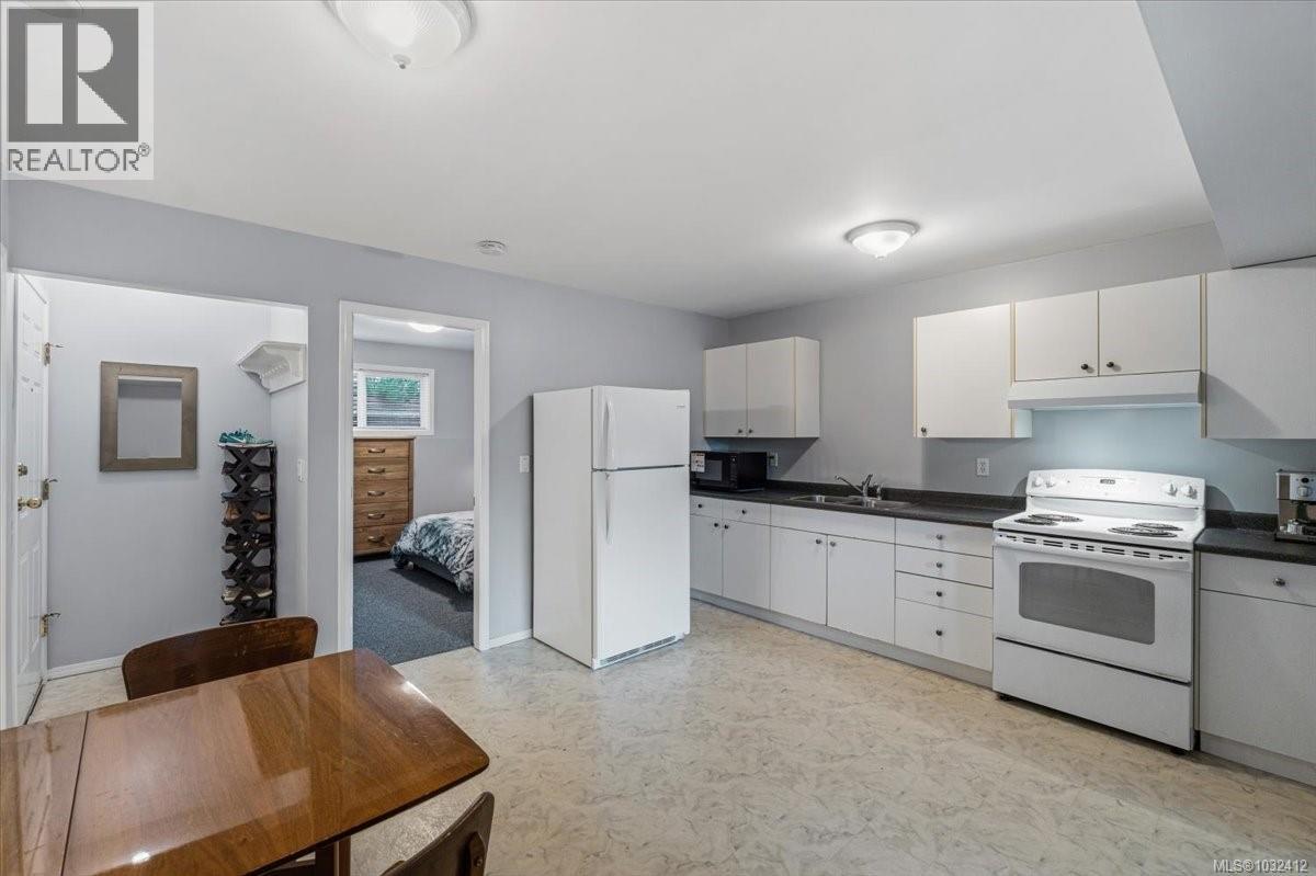 751 Dogwood Rd - 21