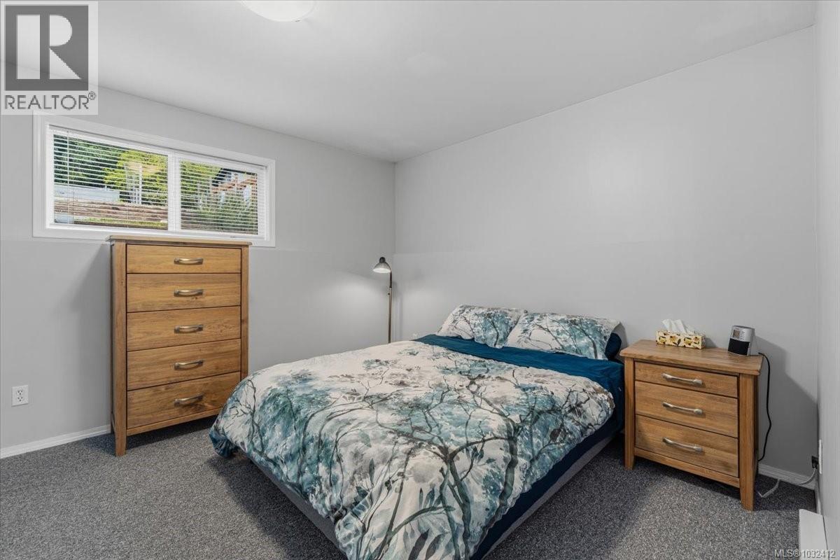 751 Dogwood Rd - 26