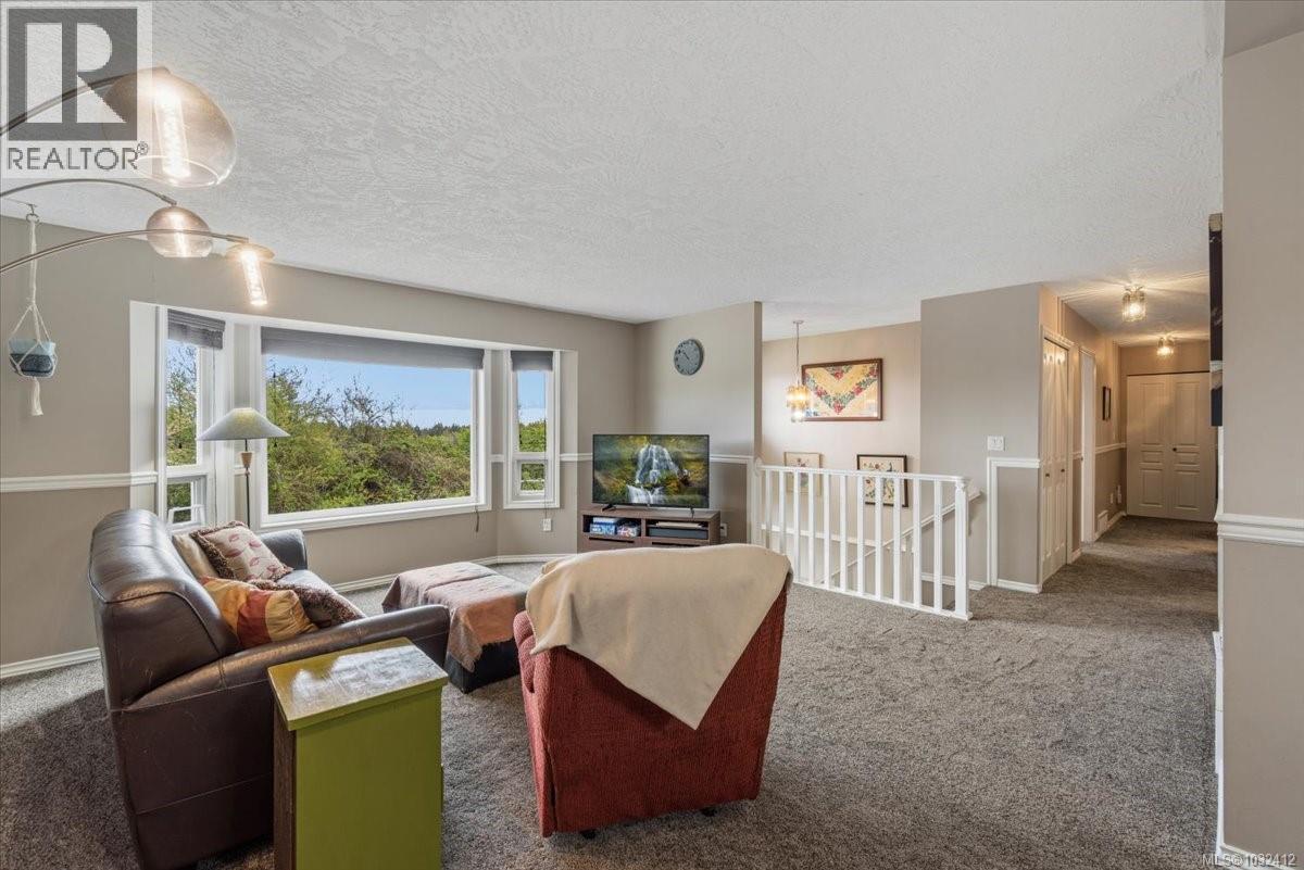 751 Dogwood Rd - 3