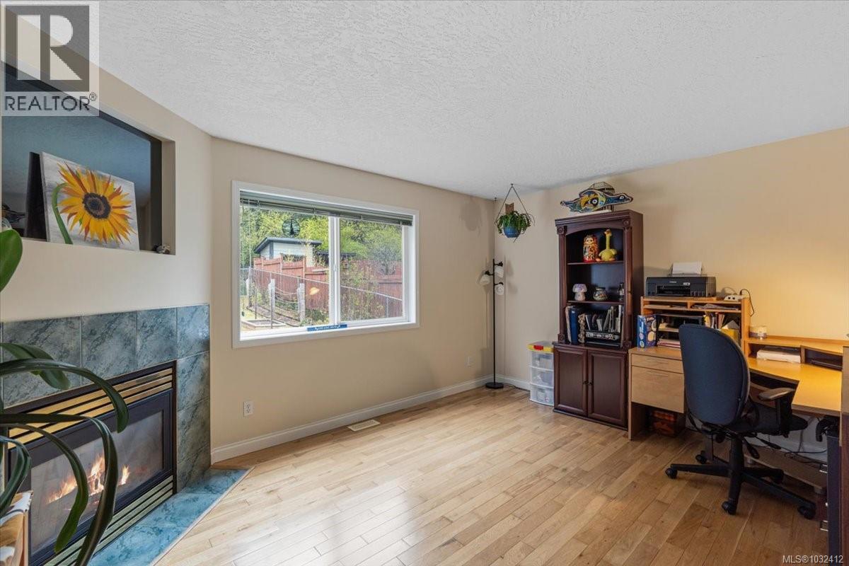 751 Dogwood Rd - 5