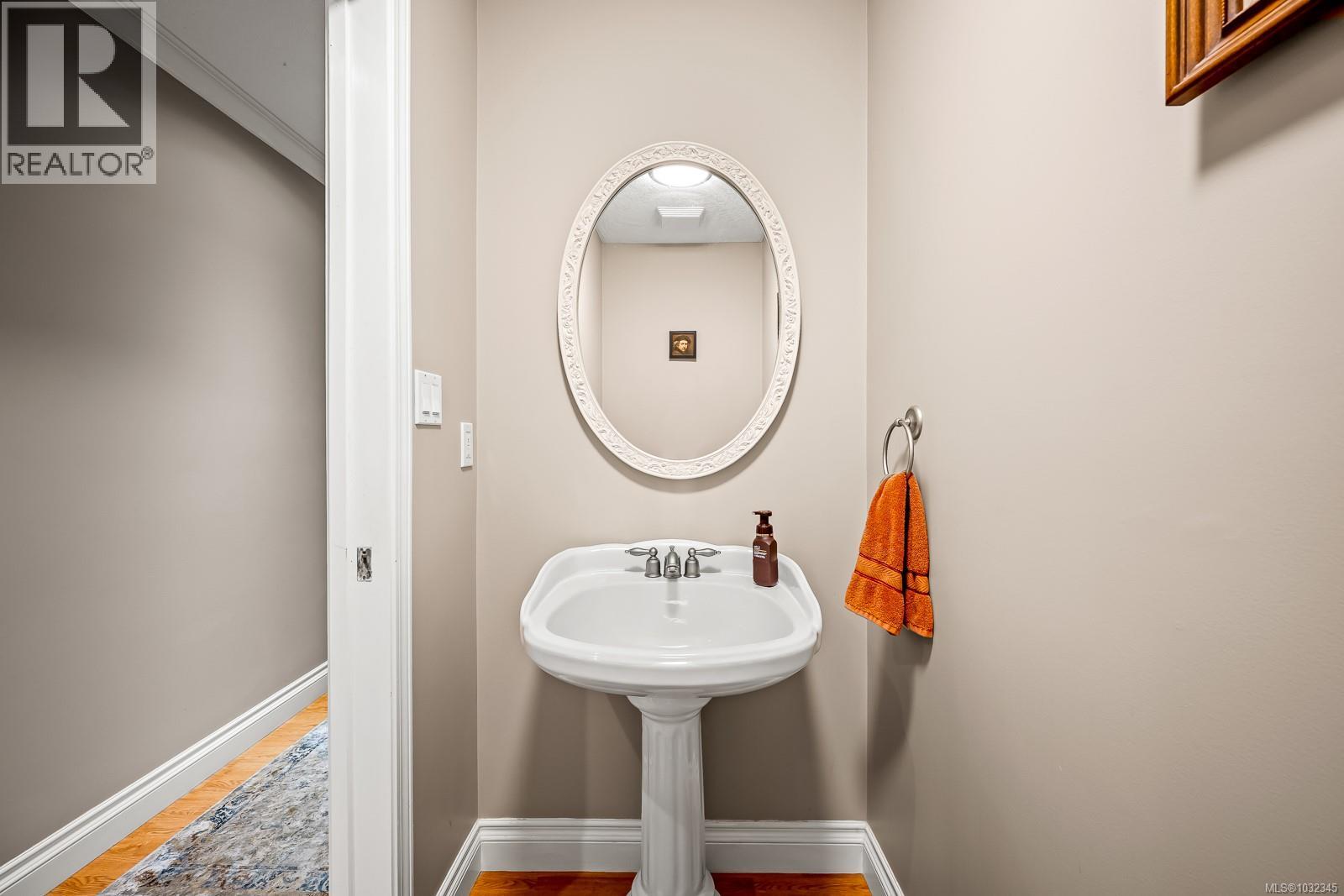 4651 MONTROSE DR - 20