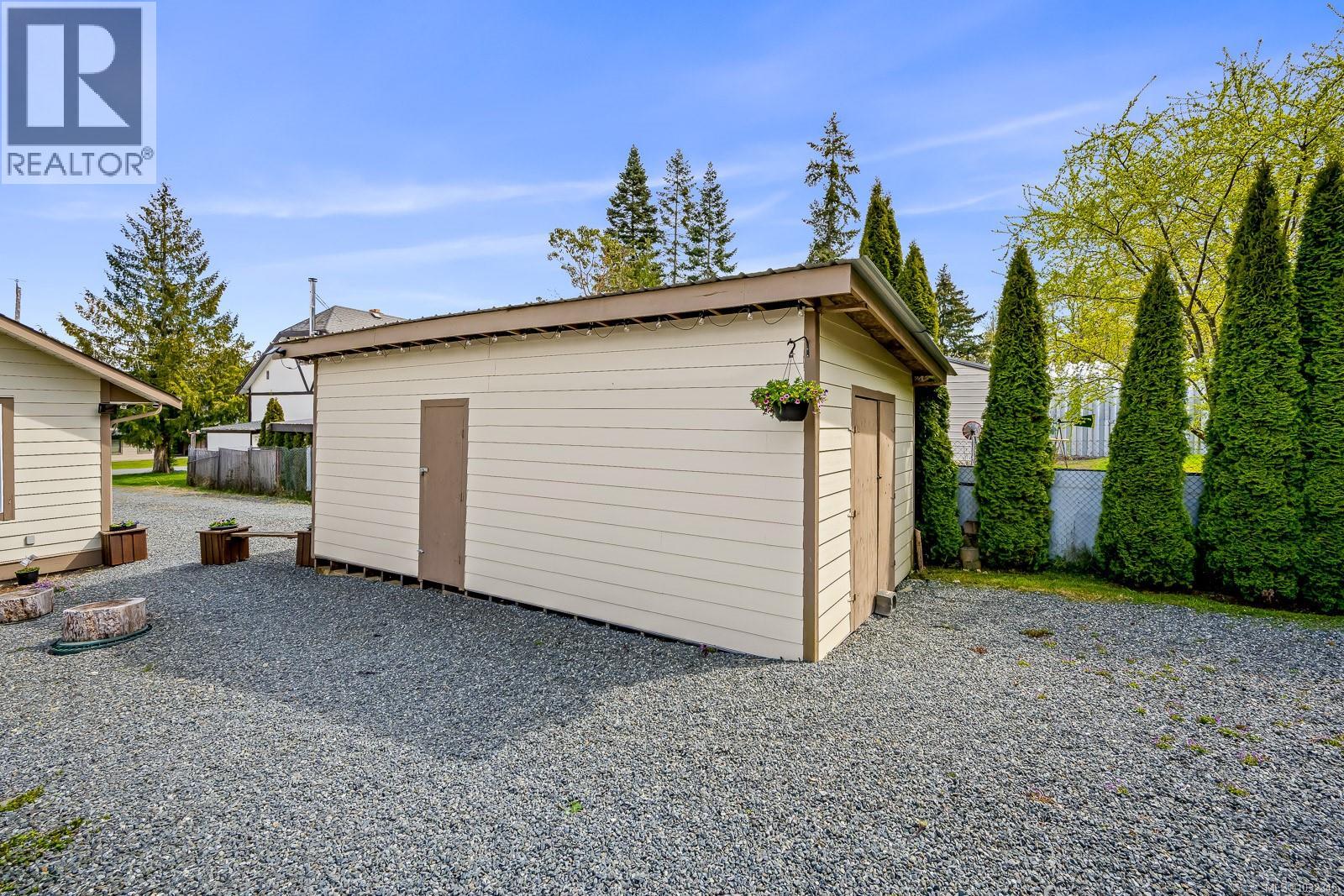 4651 Montrose Dr - 40