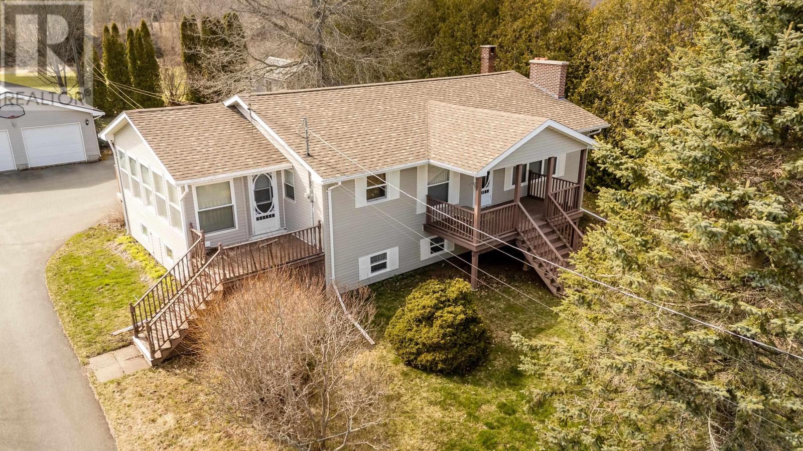 Property photo of 581 Highway 360