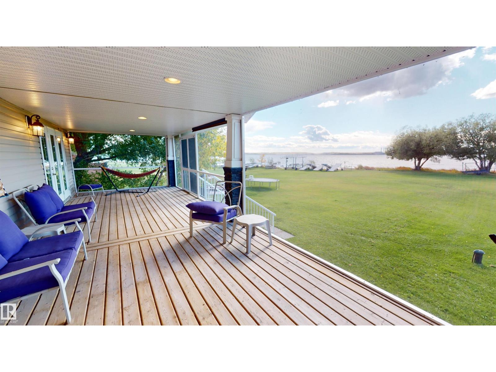 17 53026 RGE ROAD 43 - 9