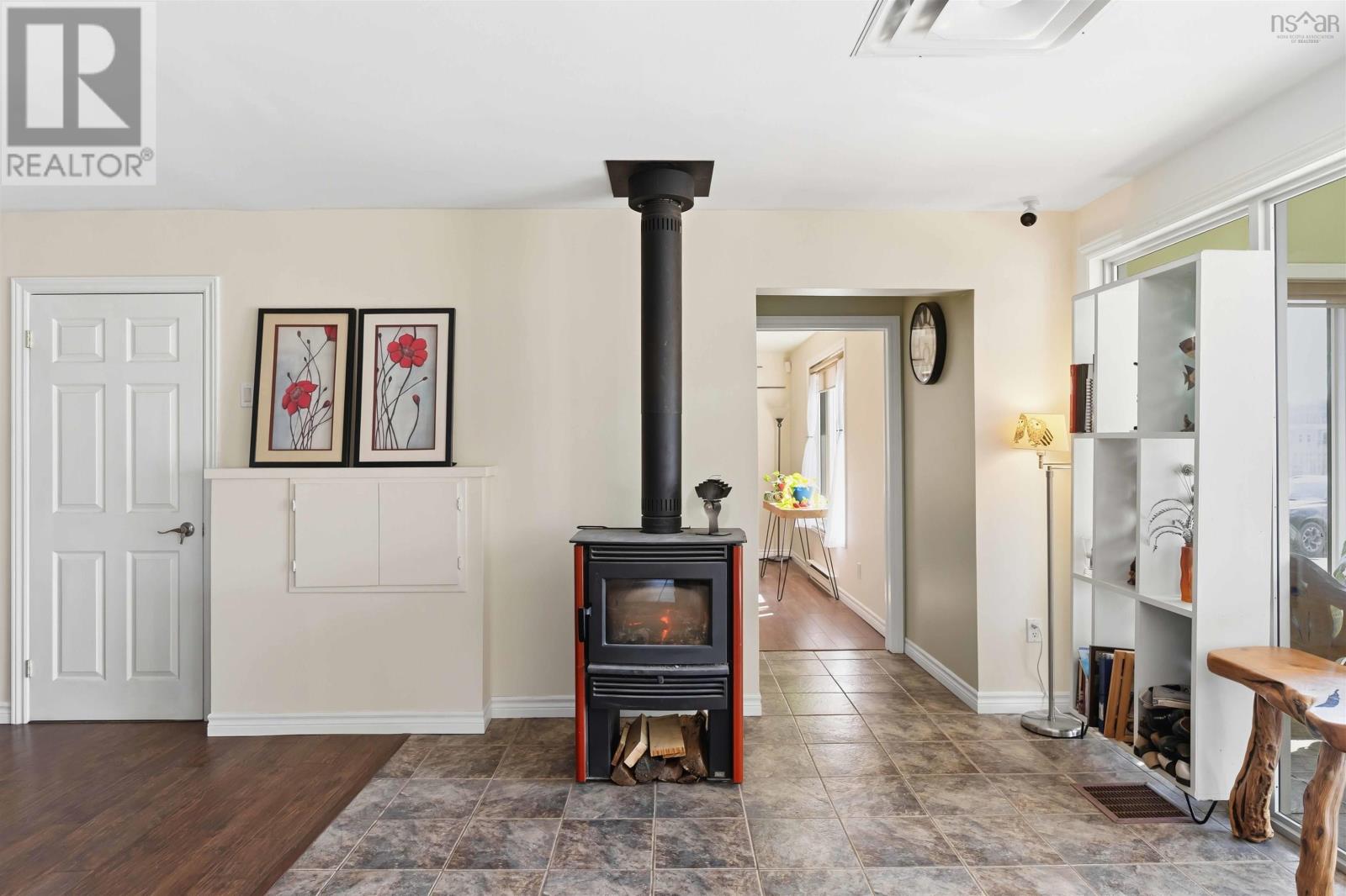 Property 11 of 51 of 3213 Highway 1