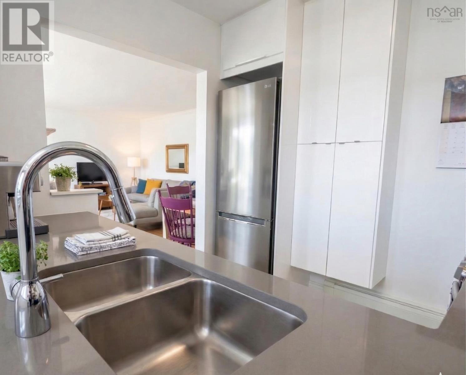 Property 23 of 26 of 1 403 Shore Drive