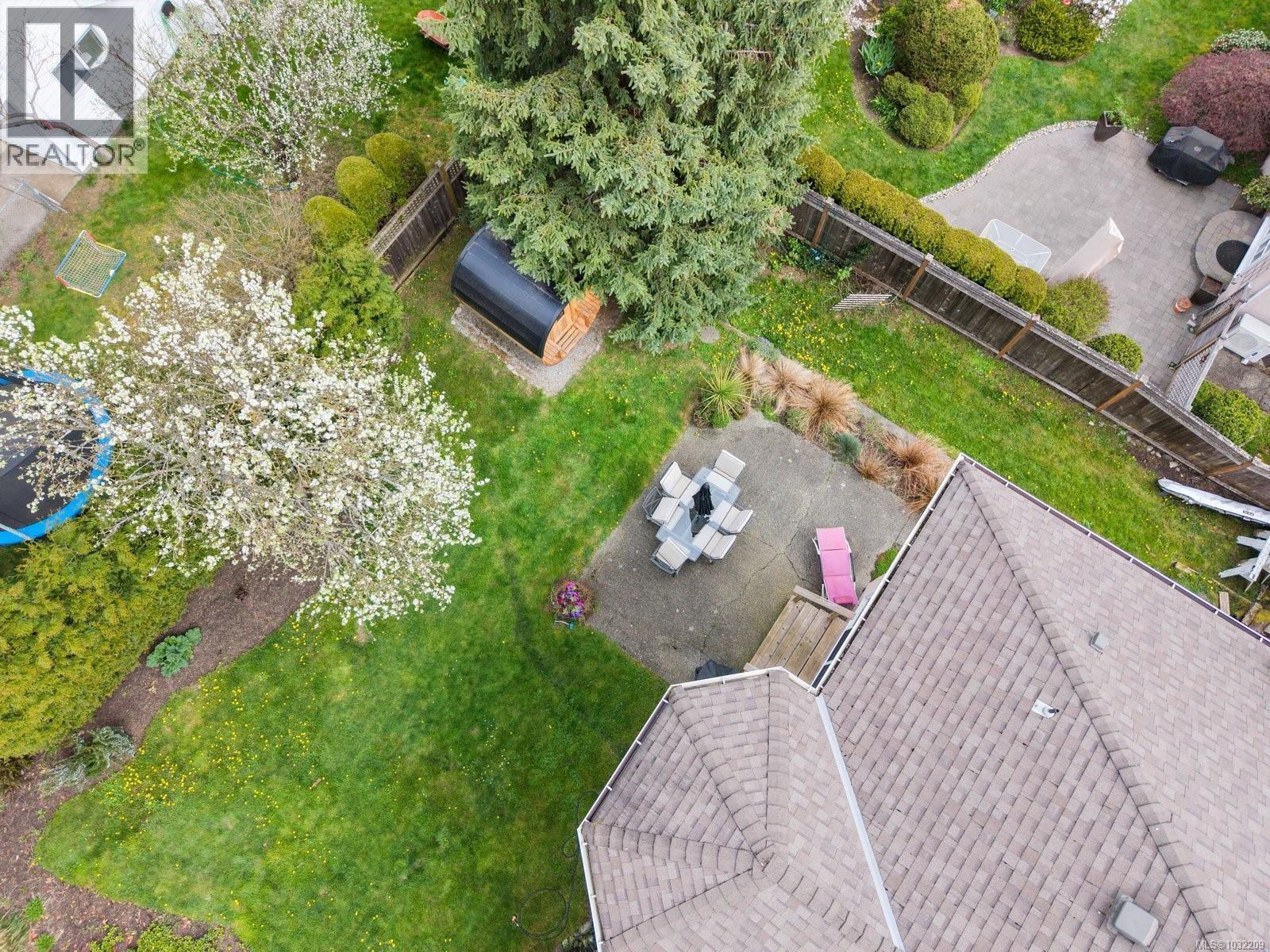 2446 TWIN VIEW DR - 38