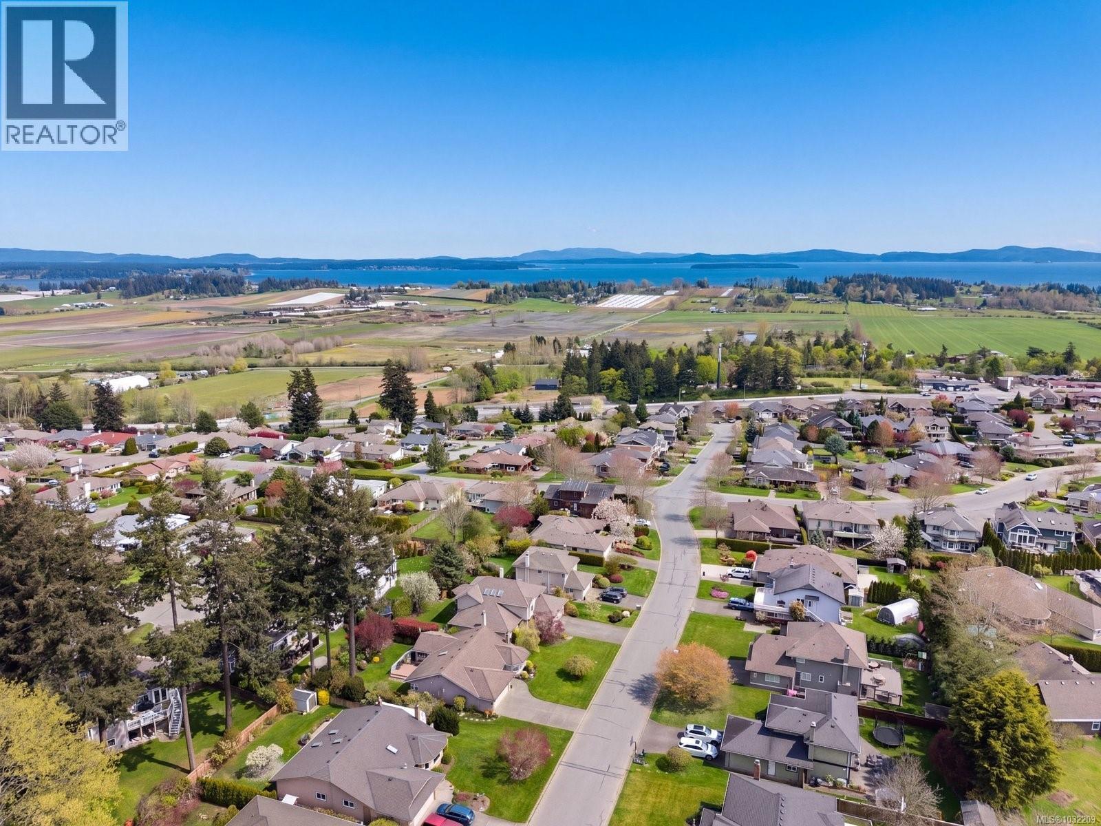 2446 TWIN VIEW DR - 41