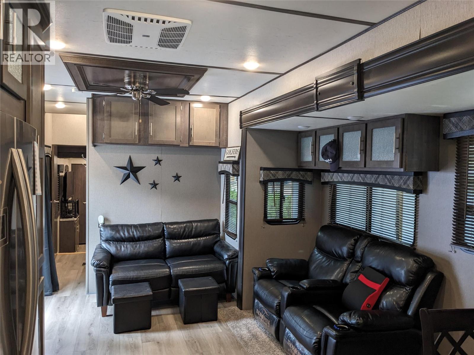 #55 3303 MABEL LAKE ROAD - 24