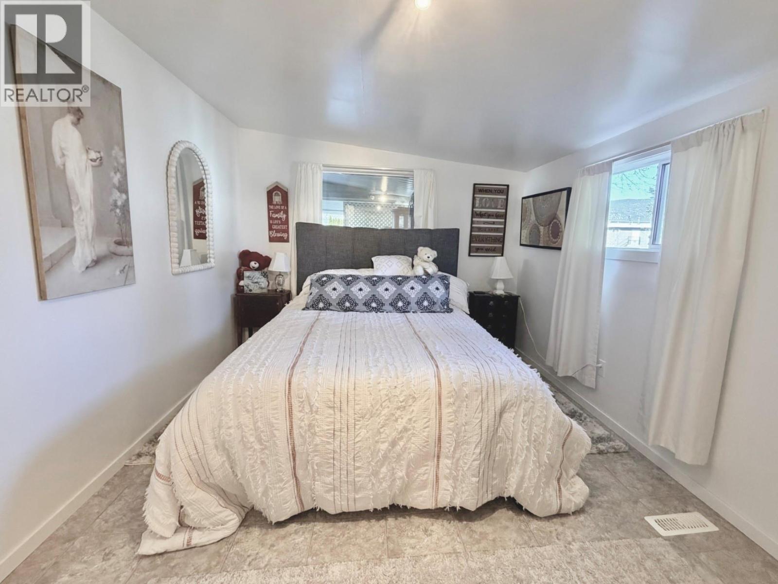 #40 197 Dauphin Avenue - 14