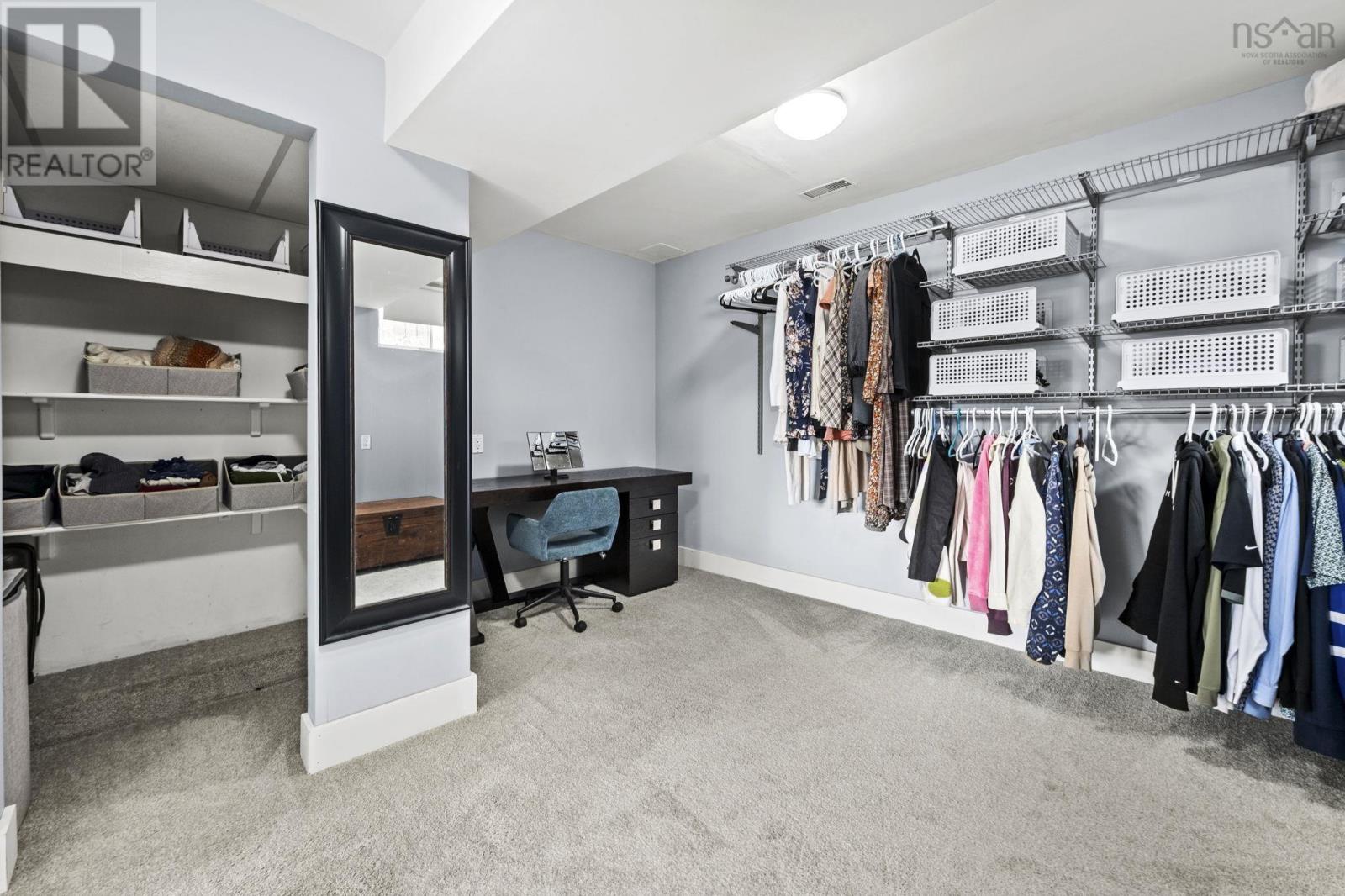 Property 21 of 31 of 43 Woodlawn Road