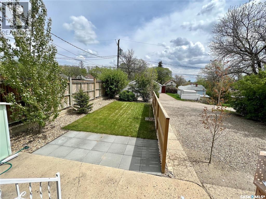 Single Family House Raised bungalow for Sale in  rd AVENUE NW Swift Current 