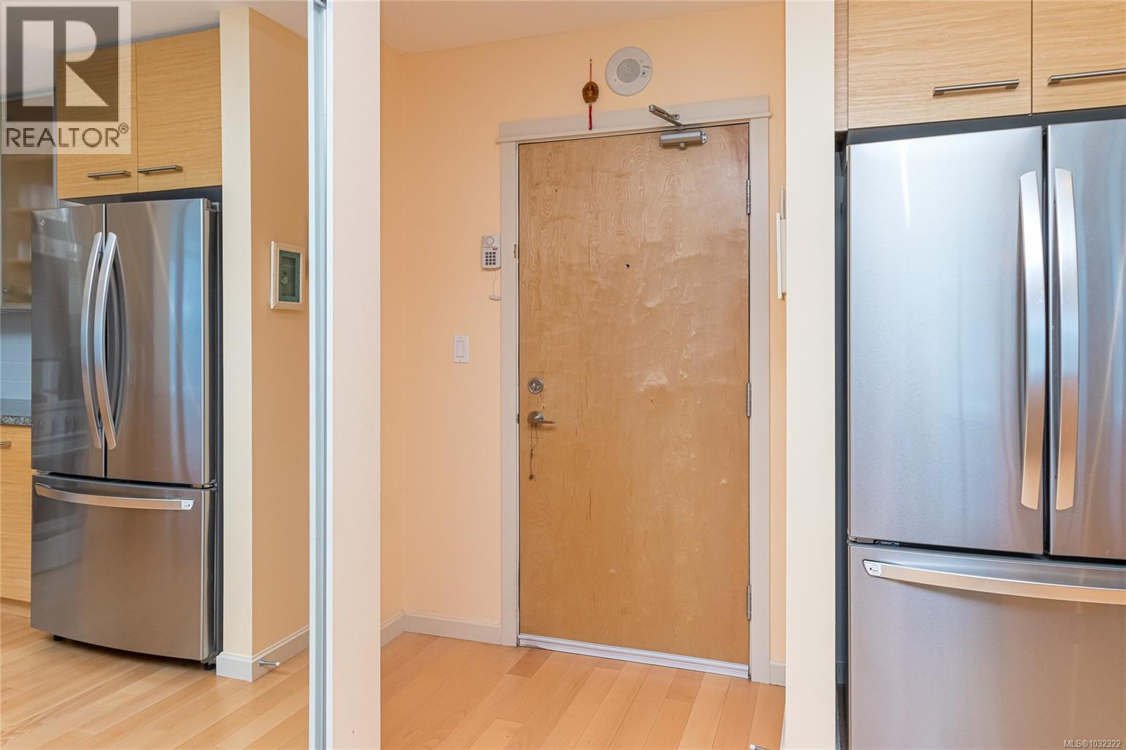 #1402 38 FRONT ST - 15