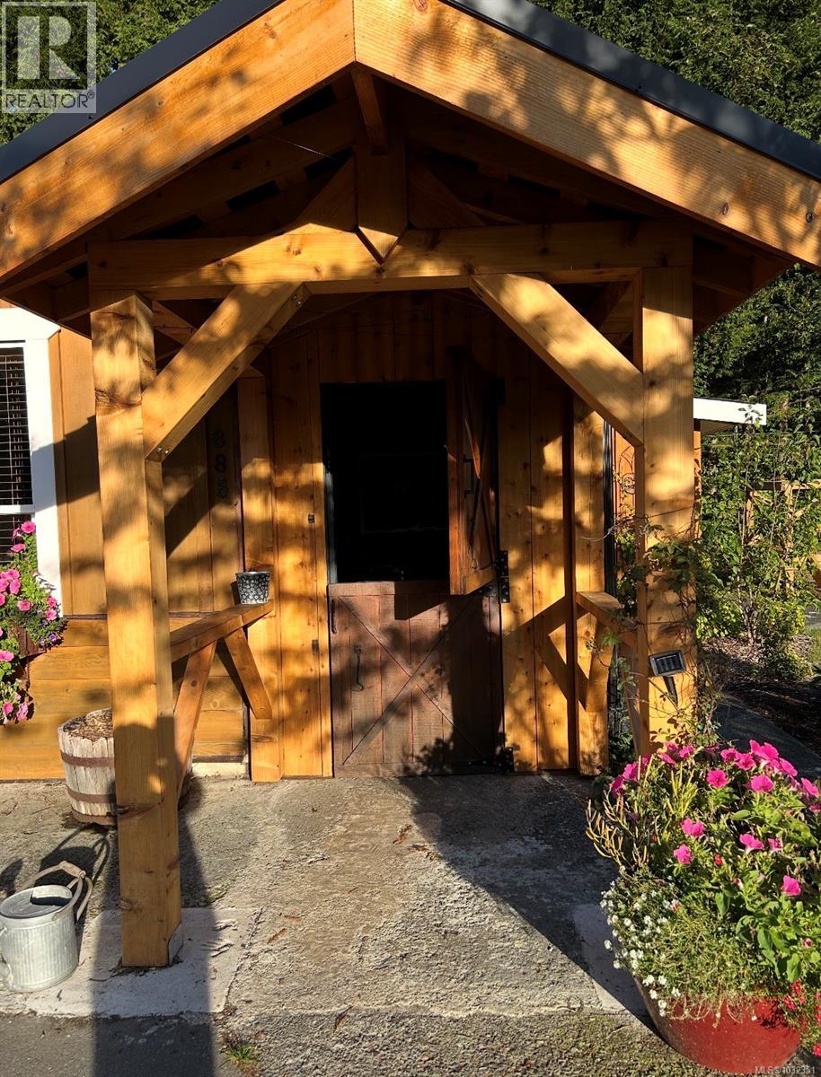 885 LANQVIST RD - 24