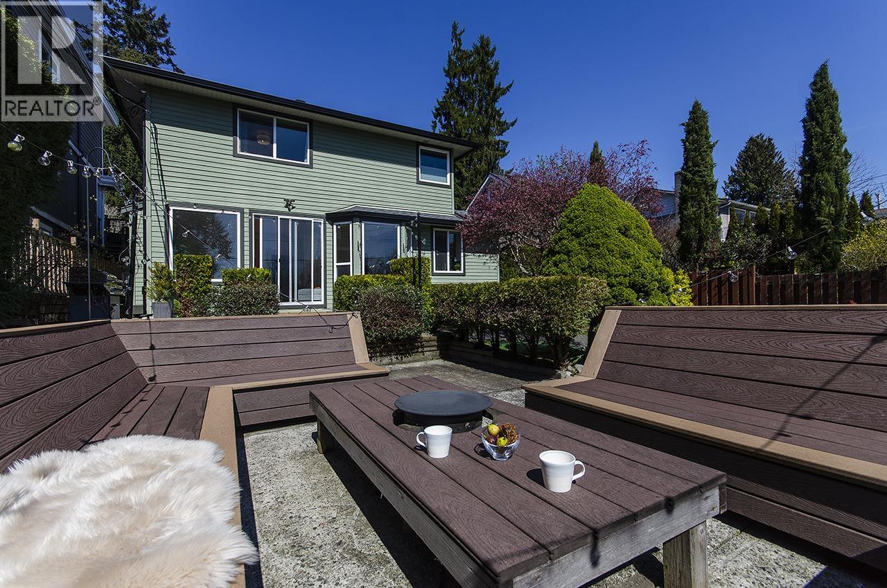 1075 ADDERLEY STREET — photo 29