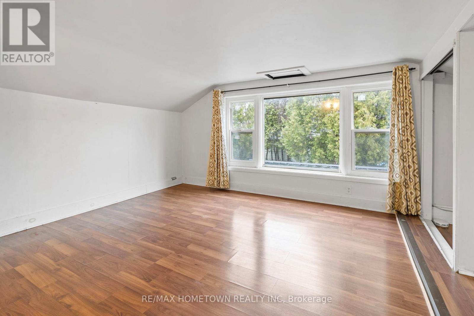 93 PERTH STREET - 16