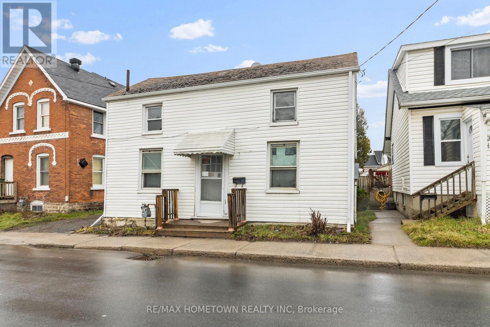93 PERTH STREET - 2
