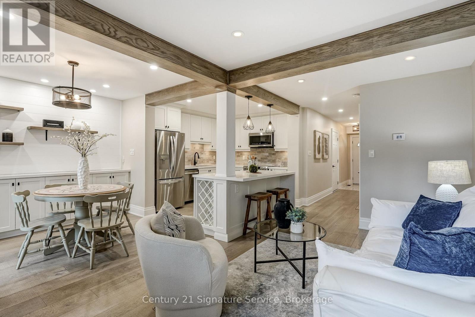 22 - 2120 RATHBURN ROAD E