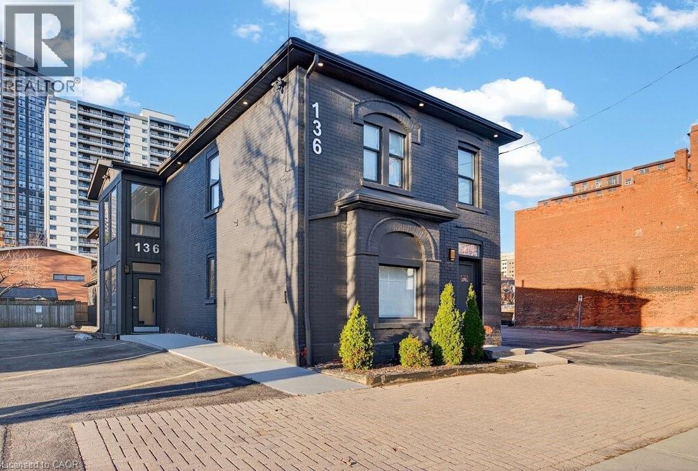 132-136 YOUNG Street Unit# Main