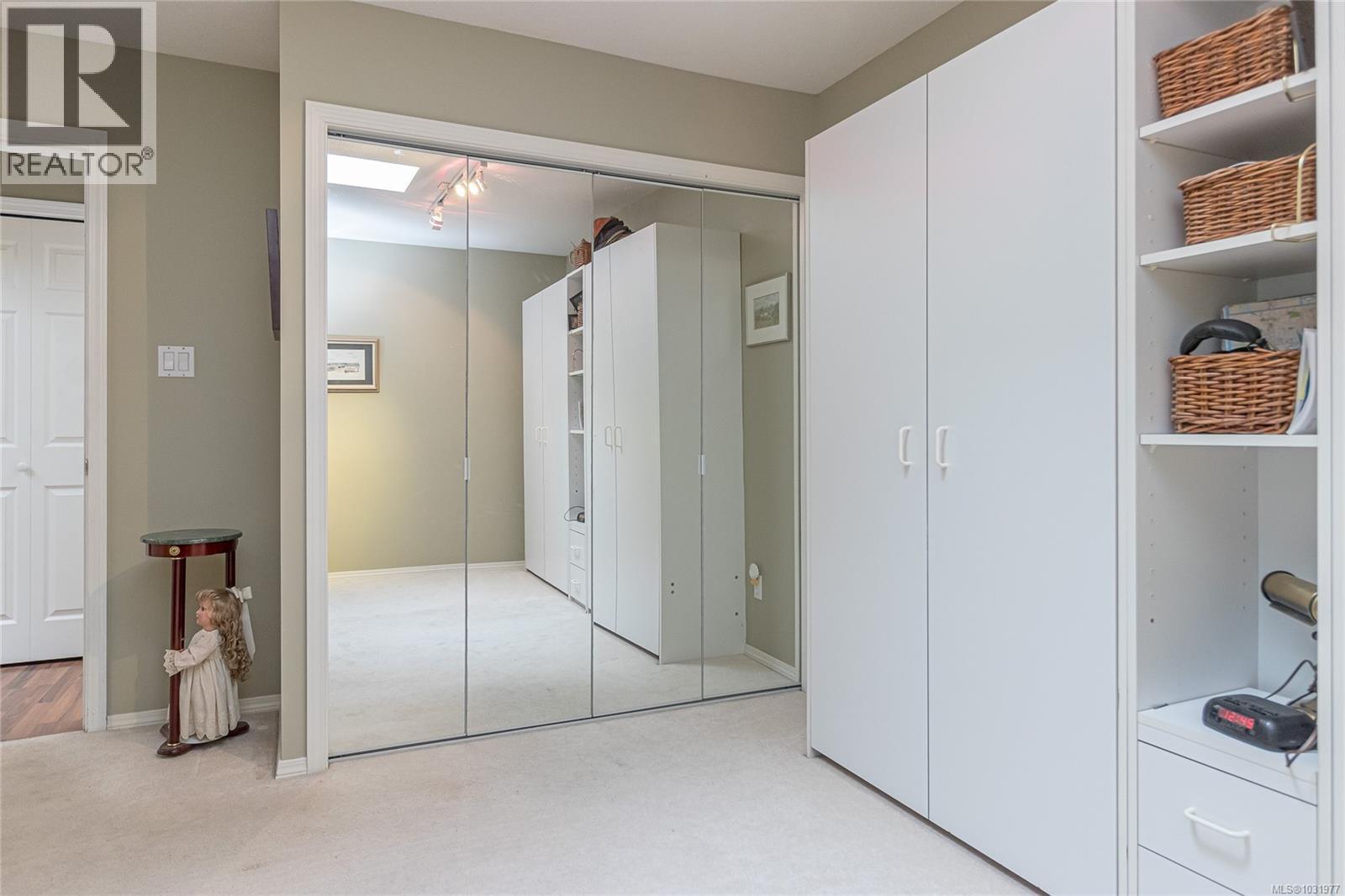 823 Lakes Blvd - 27