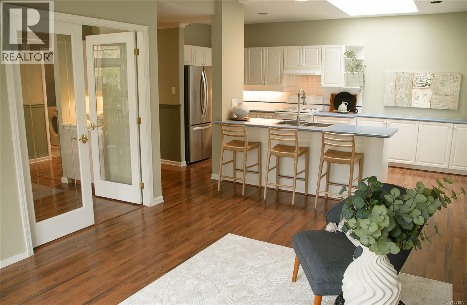 823 Lakes Blvd - 49