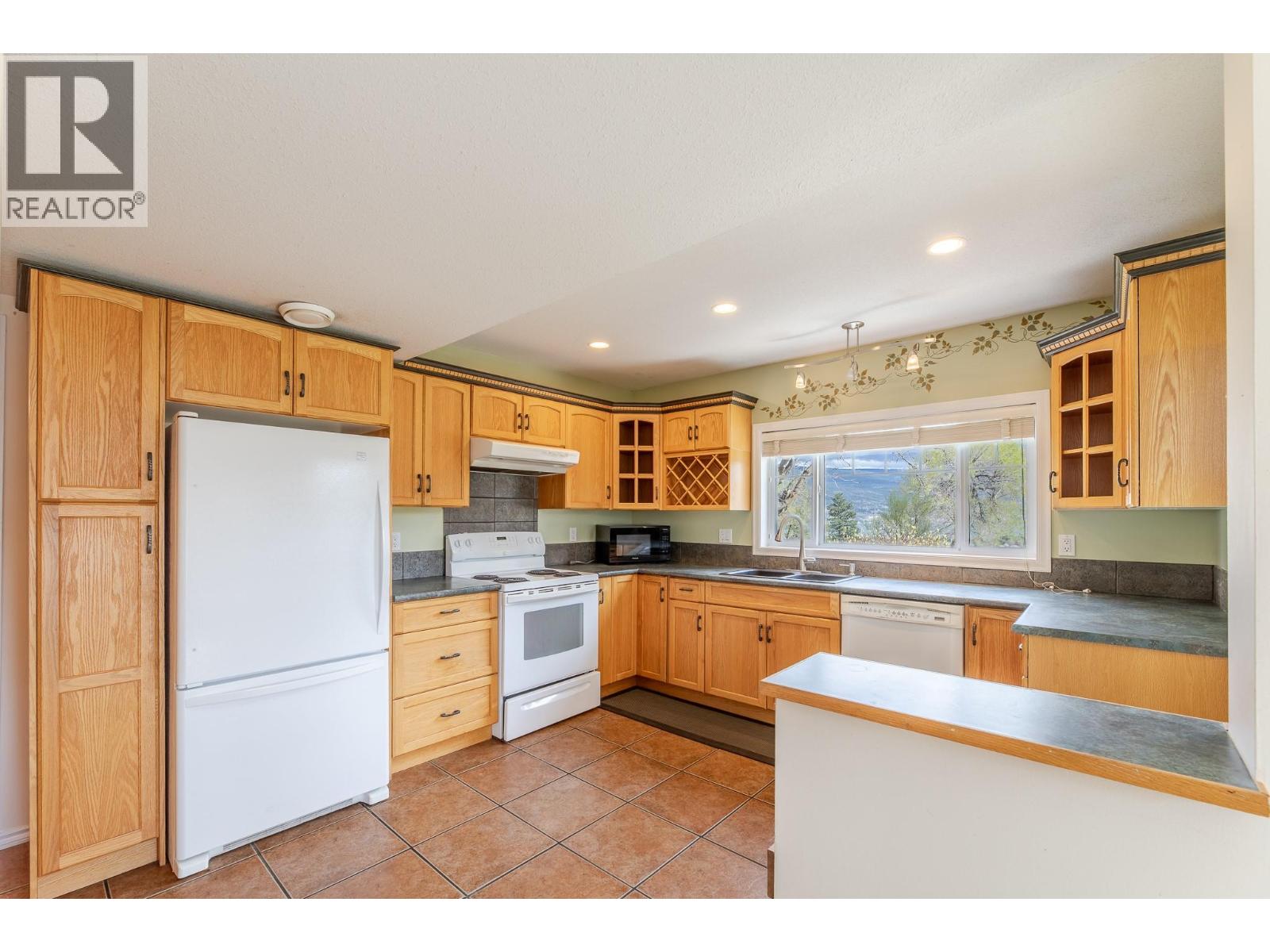  4109 Gartrell Road, Summerland